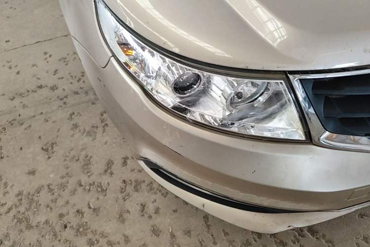 Used Geely Auto Vision 2015 1.5L Manual Elite Model Right Front Headlight