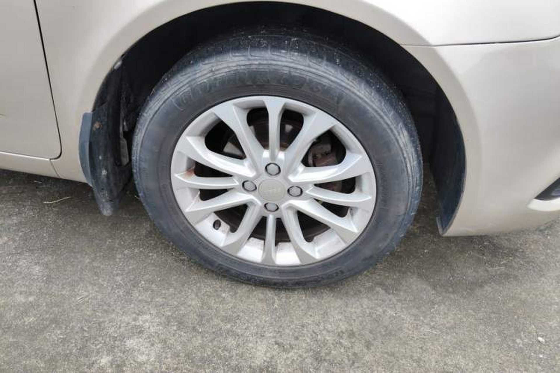 Used Geely Auto Vision 2015 1.5L Manual Elite Model Right Front Wheel Hub