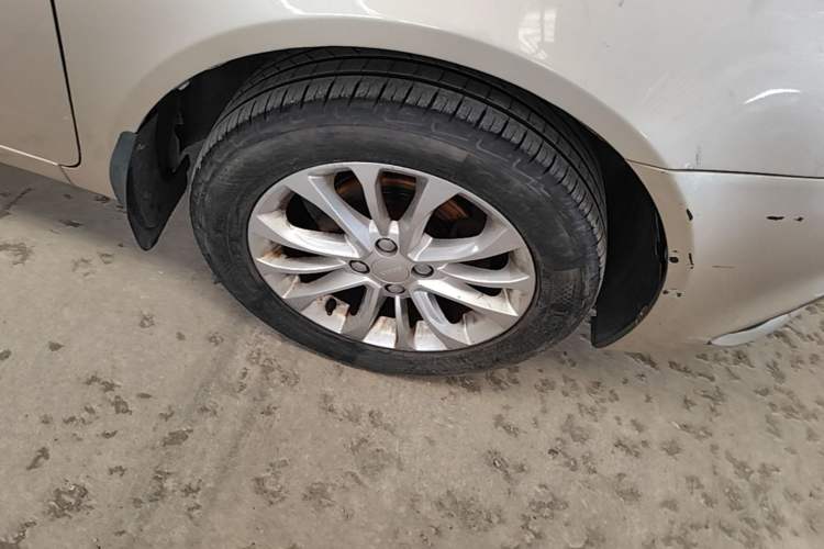 Used Geely Auto Vision 2015 1.5L Manual Elite Model Right Front Wheel Hub