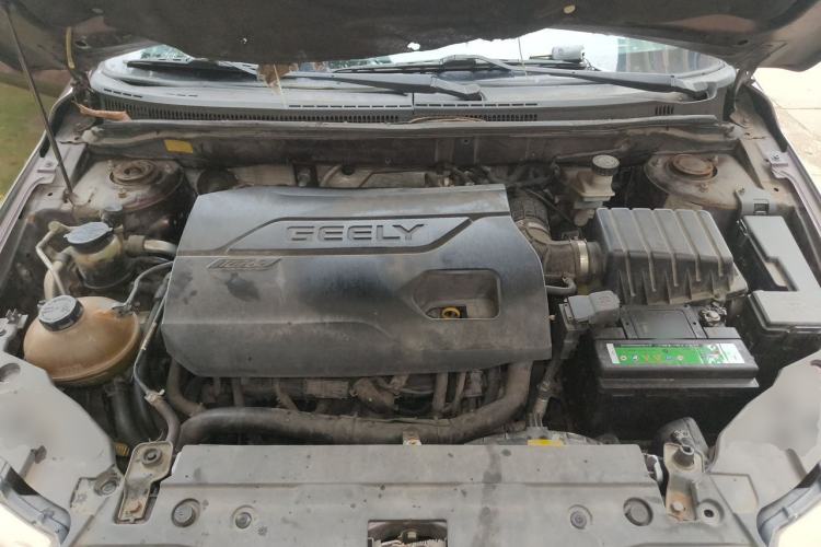 Used Geely Auto Vision 2015 1.3T Manual Luxury Model Engine Bay