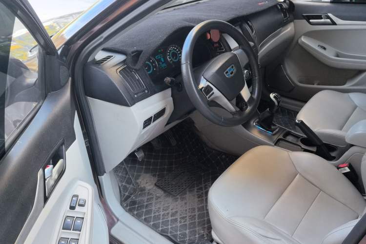 Used Geely Auto Vision 2015 1.5L Manual Elite Model Driver Seat