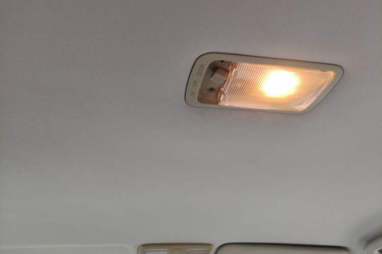 Used Geely Auto Vision 2015 1.5L Manual Elite Model Headliner