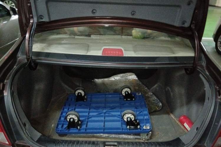 Used Geely Auto Vision 2015 1.5L Manual Elite Model Trunk
