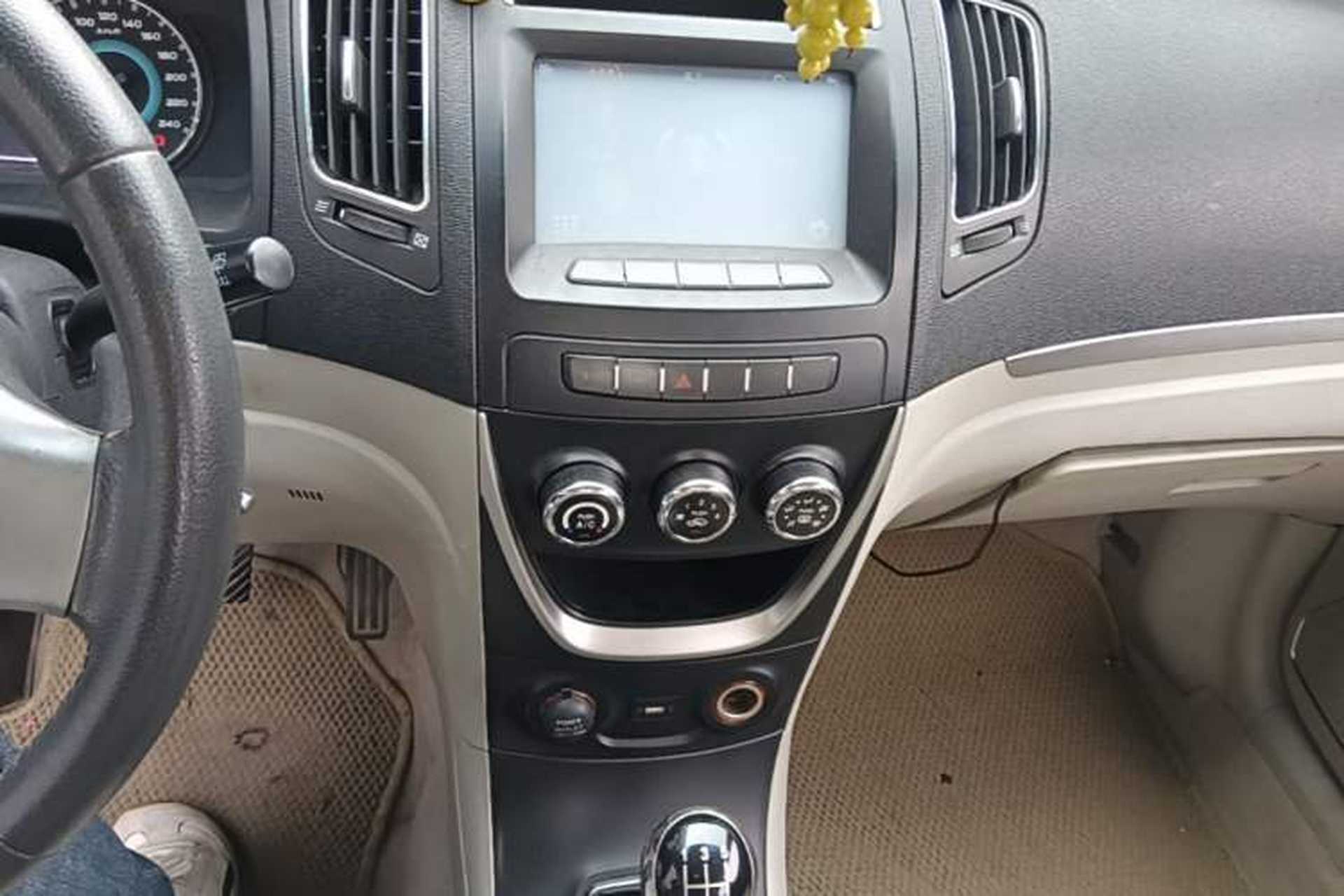Used Geely Auto Vision 2015 1.5L Manual Elite Model Audio And AC Panel