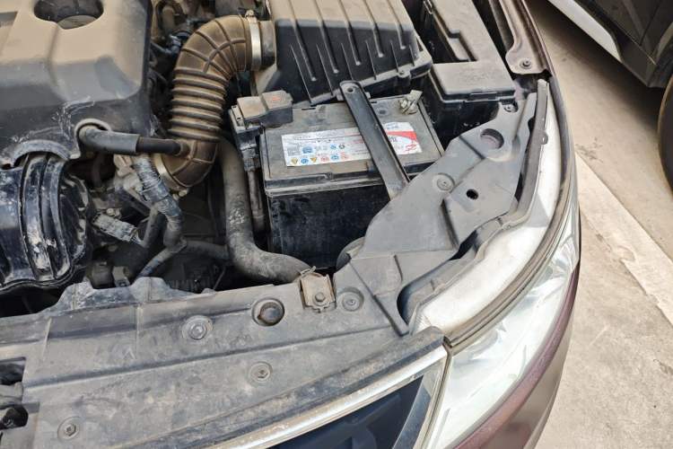 Used Geely Auto Vision 2015 1.5L Manual Happiness Edition Engine Bay Left