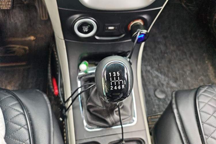 Used Geely Auto Vision 2015 1.3T Manual Luxury Model Gear Lever