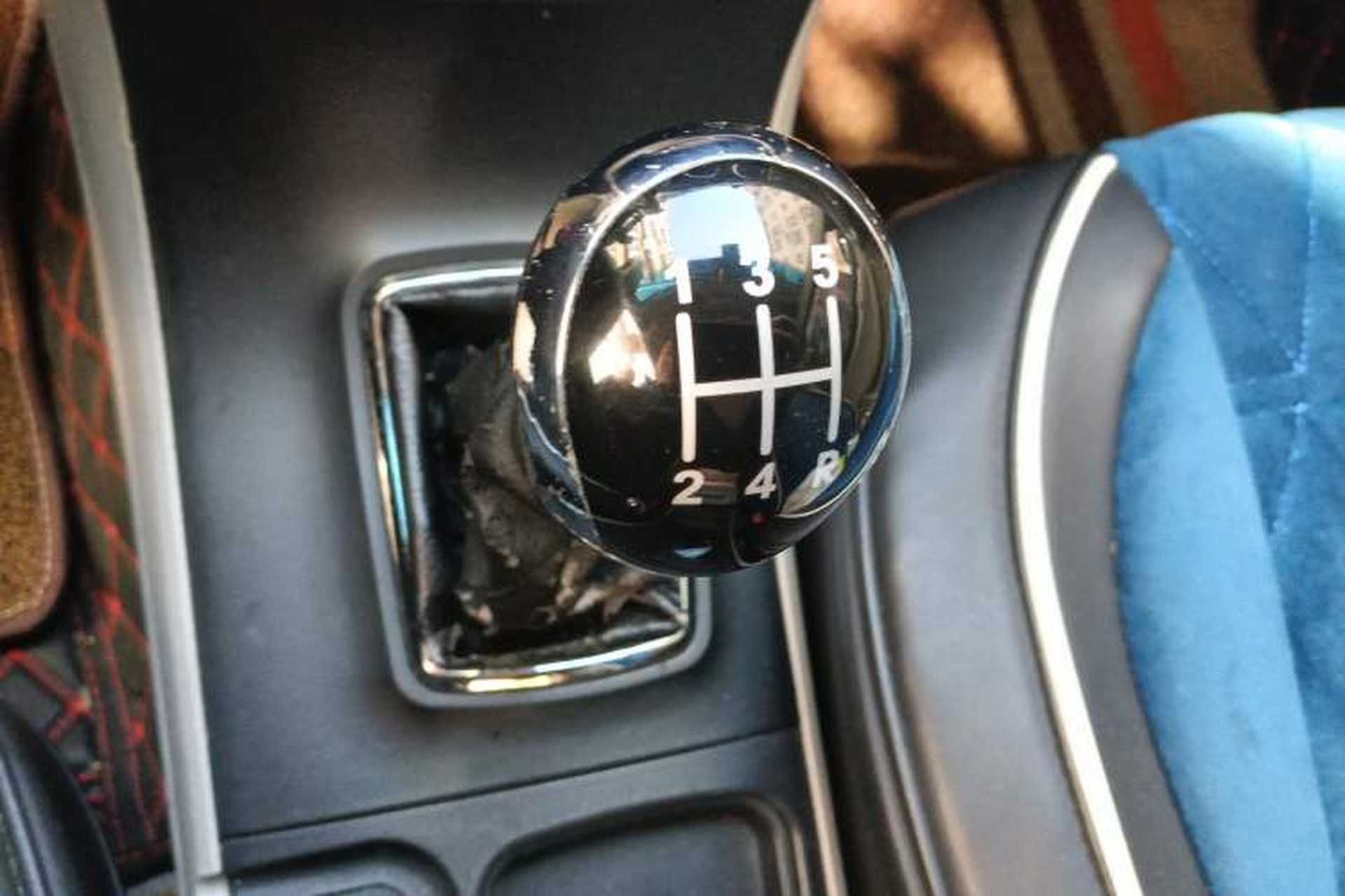 Used Geely Auto Vision 2015 1.5L Manual Happiness Edition Gear Lever