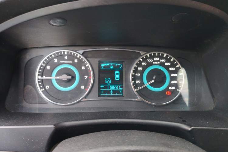 Used Geely Auto Vision 2015 1.5L Manual Elite Model Instrument Cluster