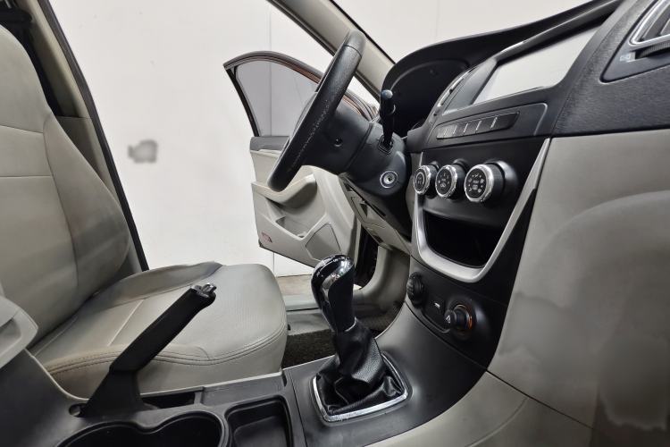 Used Geely Auto Vision 2015 1.5L Manual Elite Model Interior 3