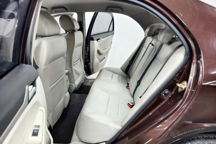 Used Geely Auto Vision 2015 1.5L Manual Elite Model Interior 5