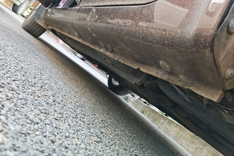 Used Geely Auto Vision 2015 1.5L Manual Elite Model Left Side Sill