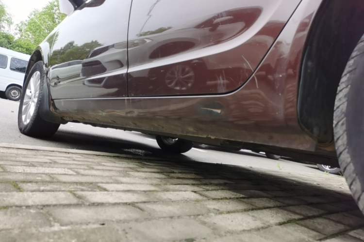 Used Geely Auto Vision 2015 1.5L Manual Elite Model Left Side Sill