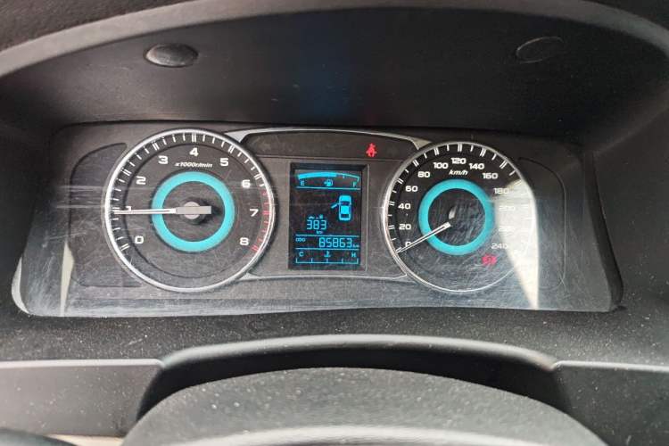 Used Geely Auto Vision 2015 1.3T Manual Luxury Model Odometer Close Up