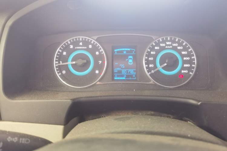 Used Geely Auto Vision 2015 1.5L Manual Elite Model Odometer Close Up