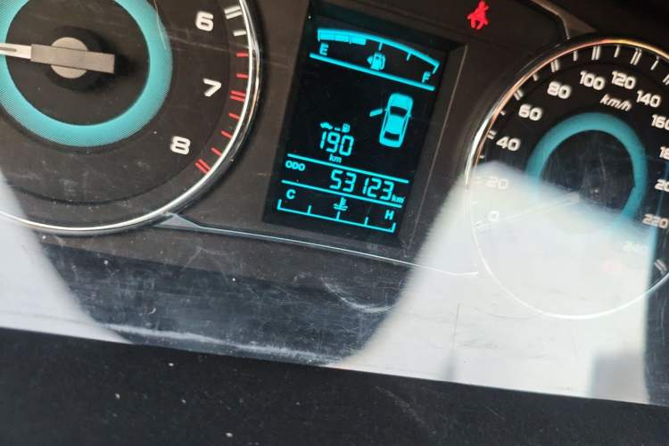 Used Geely Auto Vision 2015 1.5L Manual Happiness Edition Odometer Close Up