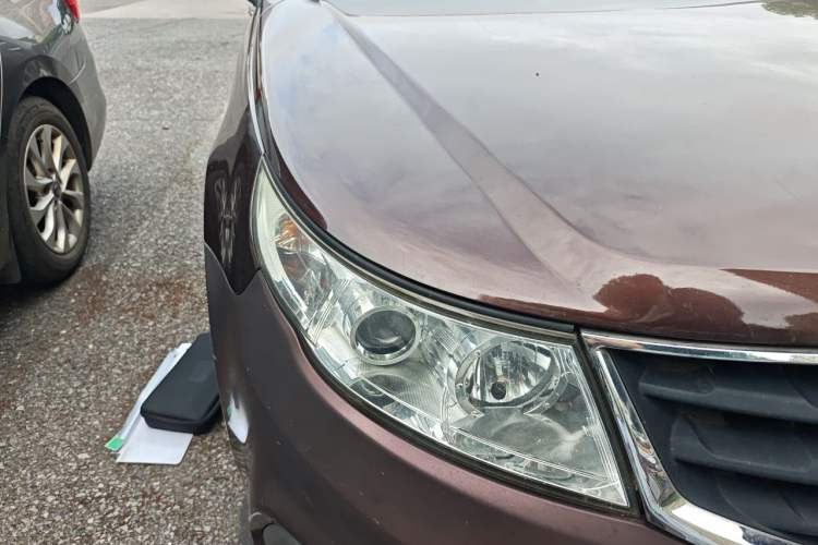 Used Geely Auto Vision 2015 1.3T Manual Luxury Model Right Front Headlight