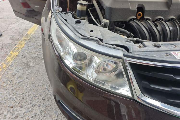 Used Geely Auto Vision 2015 1.5L Manual Happiness Edition Right Front Headlight