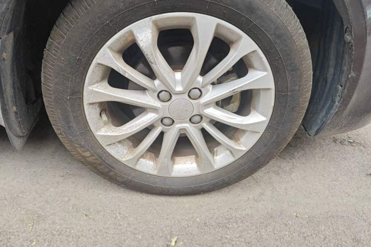 Used Geely Auto Vision 2015 1.5L Manual Elite Model Right Front Wheel Hub