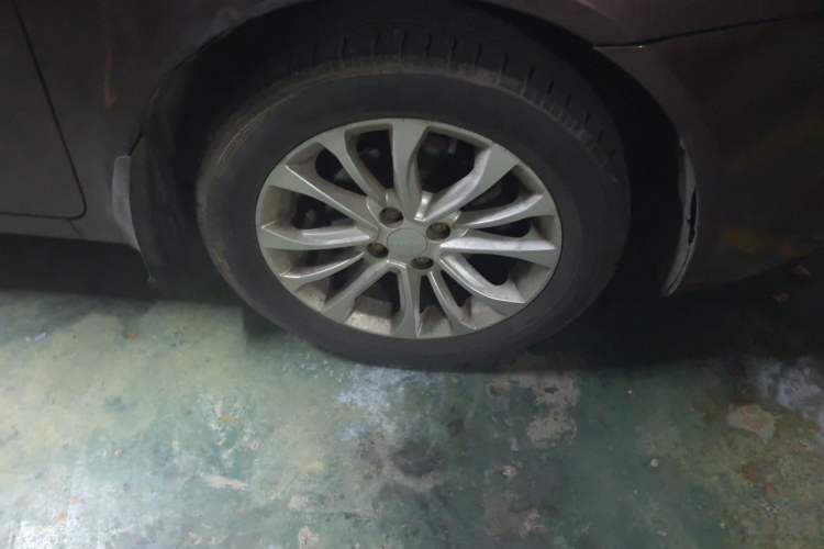 Used Geely Auto Vision 2015 1.5L Manual Happiness Edition Right Front Wheel Hub