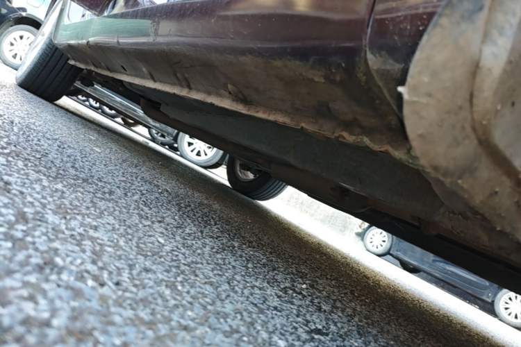 Used Geely Auto Vision 2015 1.5L Manual Elite Model Right Side Sill