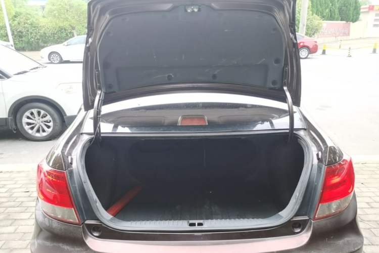 Used Geely Auto Vision 2015 1.5L Manual Elite Model Trunk