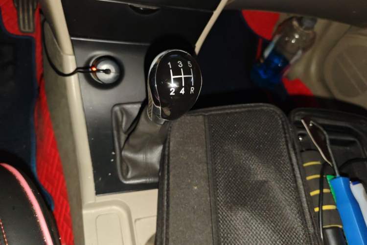 Used Geely Auto Vision 2015 1.5L Manual Entry-Level Model Gear Lever
