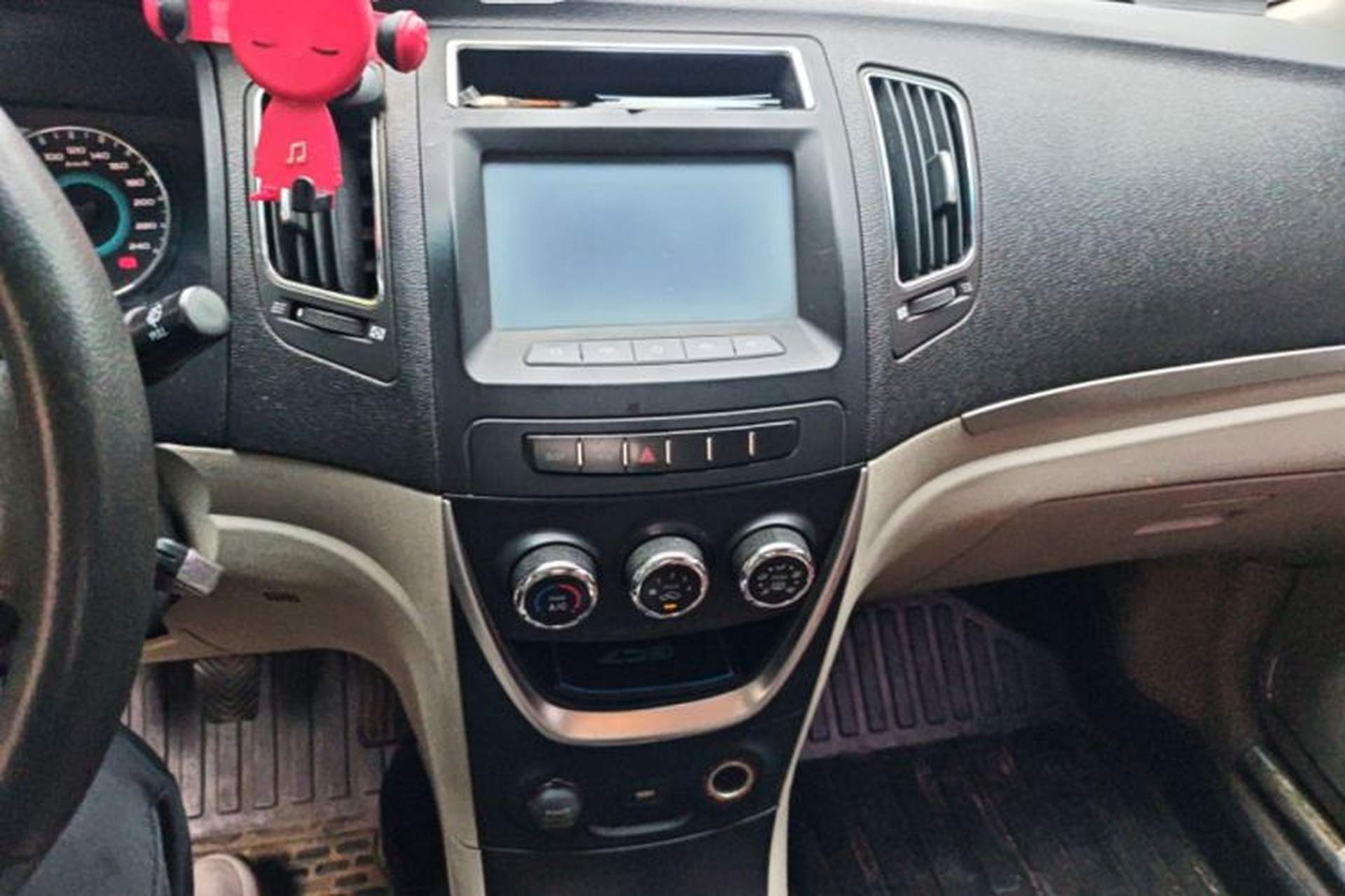 Used Geely Auto Vision 2015 1.5L Manual Happiness Edition Audio And AC Panel