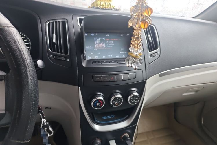 Used Geely Auto Vision 2015 1.5L Manual Elite Model Audio And AC Panel