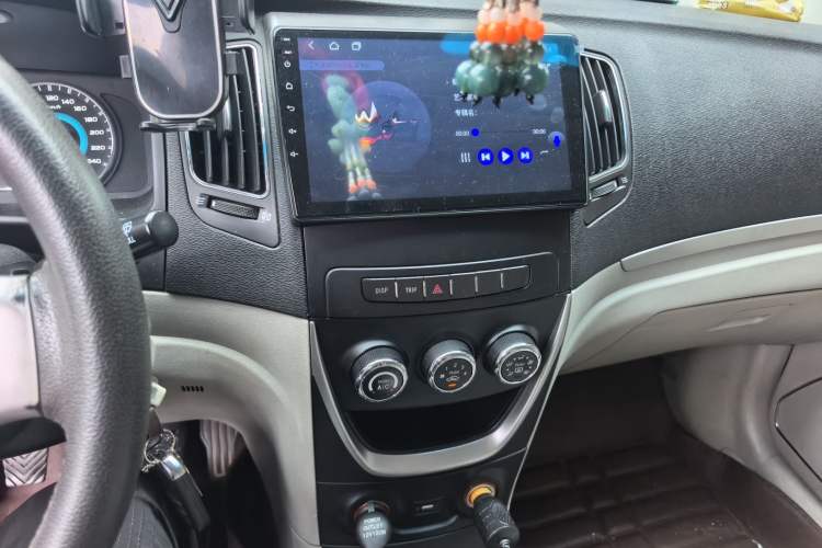 Used Geely Auto Vision 2015 1.5L Manual Elite Model Audio And AC Panel