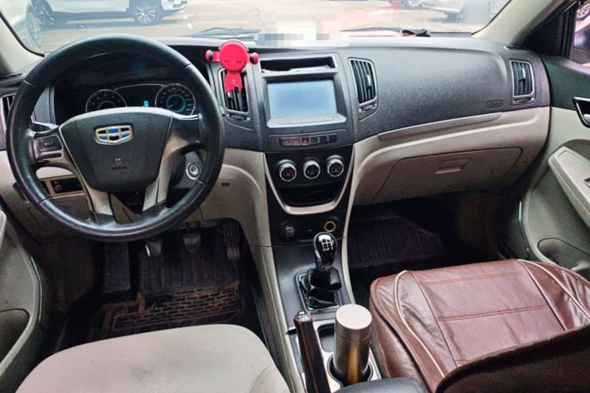 Used Geely Auto Vision 2015 1.5L Manual Happiness Edition Center Console