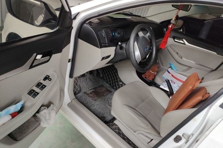 Used Geely Auto Vision 2015 1.5L Manual Elite Model Driver Seat