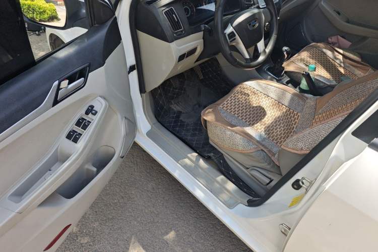 Used Geely Auto Vision 2015 1.5L Manual Elite Model Driver Seat
