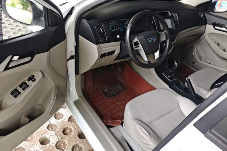 Used Geely Auto Vision 2015 1.5L Manual Elite Model Driver Seat