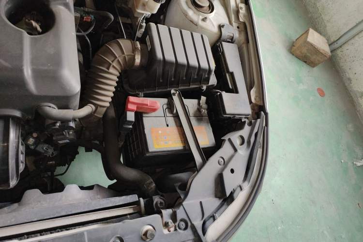 Used Geely Auto Vision 2015 1.5L Manual Elite Model Engine Bay Left