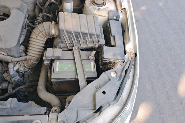 Used Geely Auto Vision 2015 1.5L Manual Happiness Edition Engine Bay Left