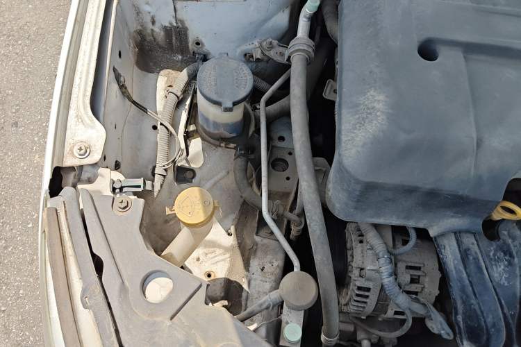 Used Geely Auto Vision 2015 1.5L Manual Elite Model Engine Bay Right