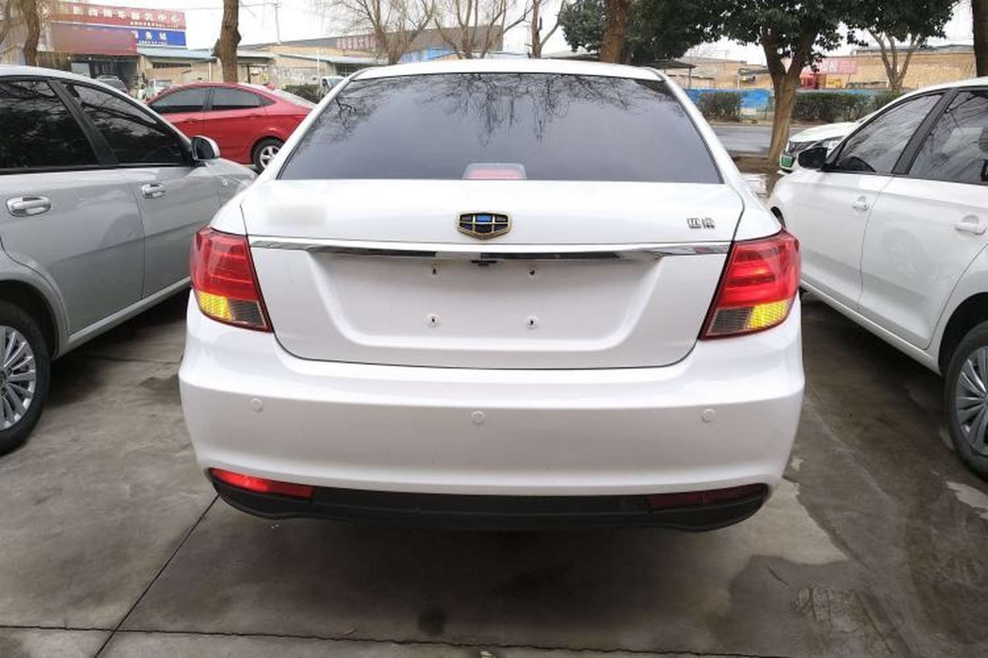Used Geely Auto Vision 2015 1.5L Manual Happiness Edition Exterior 4