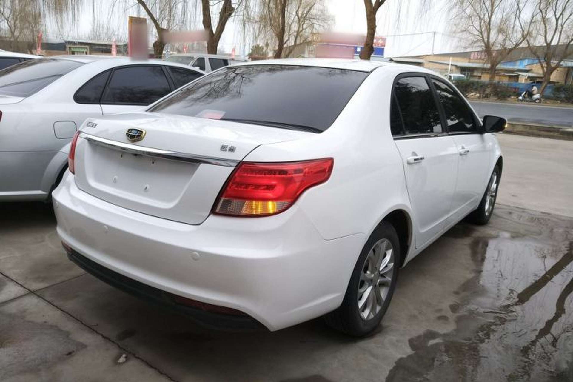 Used Geely Auto Vision 2015 1.5L Manual Happiness Edition Exterior 5