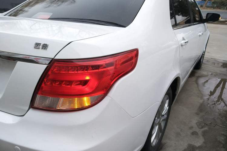 Used Geely Auto Vision 2015 1.5L Manual Happiness Edition Exterior 6