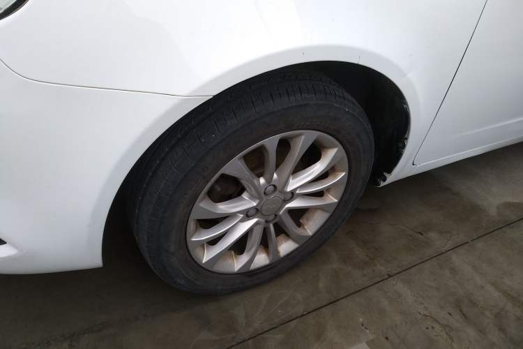 Used Geely Auto Vision 2015 1.5L Manual Happiness Edition Exterior 7