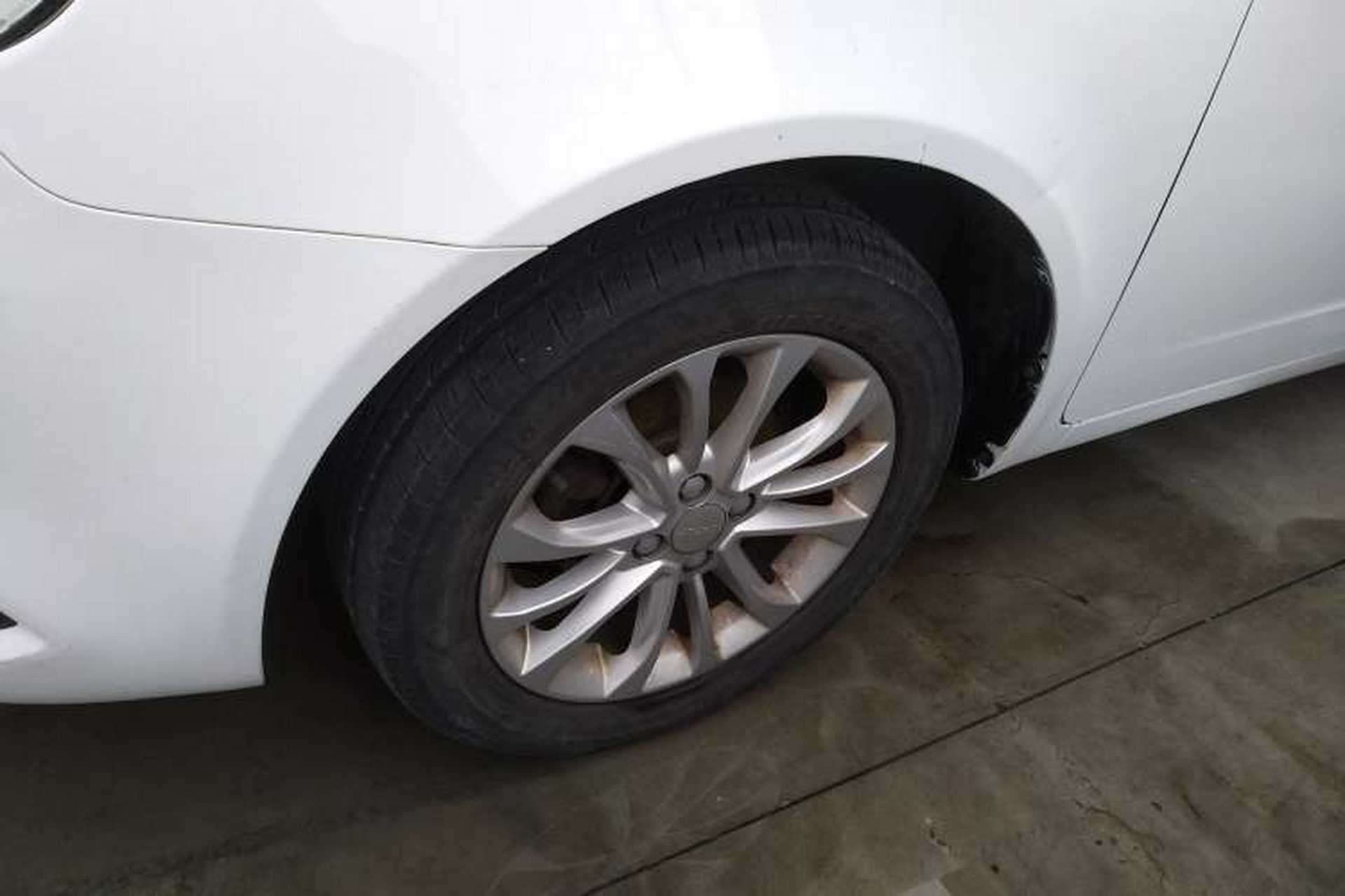 Used Geely Auto Vision 2015 1.5L Manual Happiness Edition Exterior 7