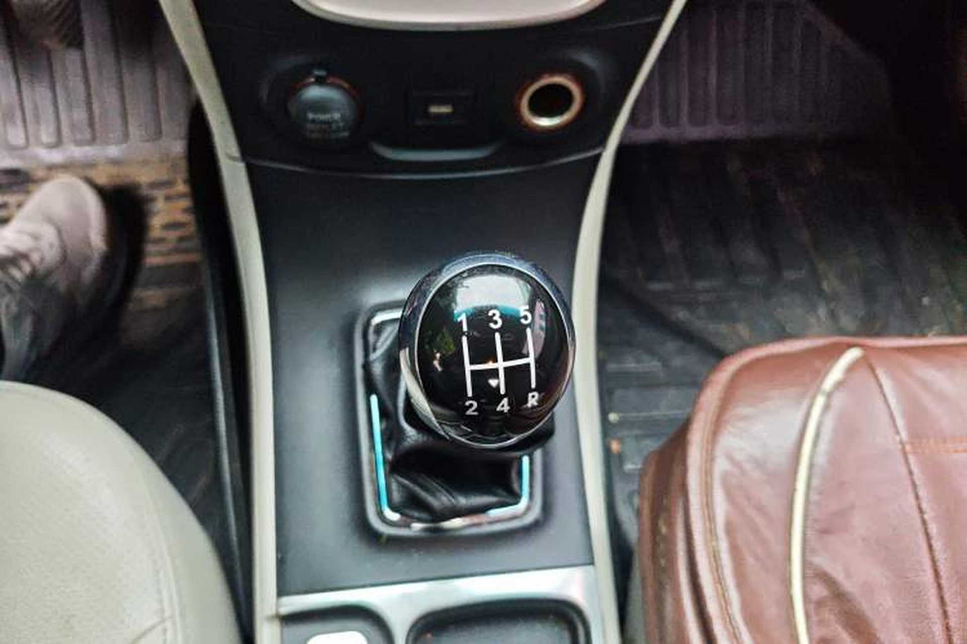 Used Geely Auto Vision 2015 1.5L Manual Happiness Edition Gear Lever