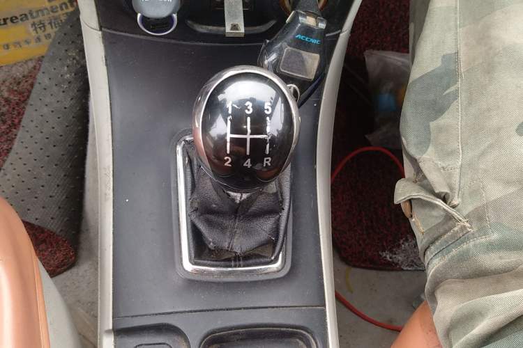 Used Geely Auto Vision 2015 1.5L Manual Elite Model Gear Lever