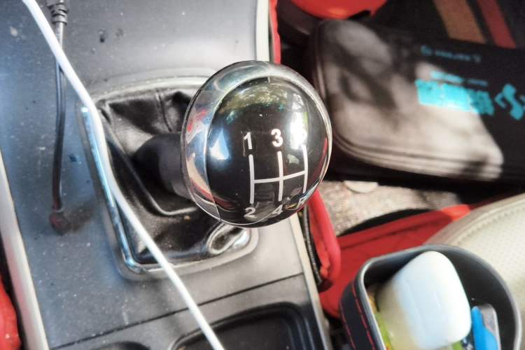 Used Geely Auto Vision 2015 1.5L Manual Happiness Edition Gear Lever