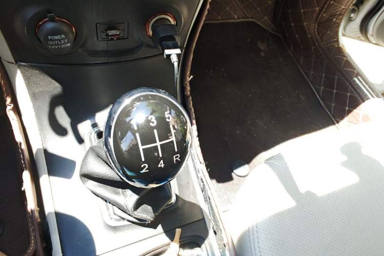 Used Geely Auto Vision 2015 1.5L Manual Elite Model Gear Lever