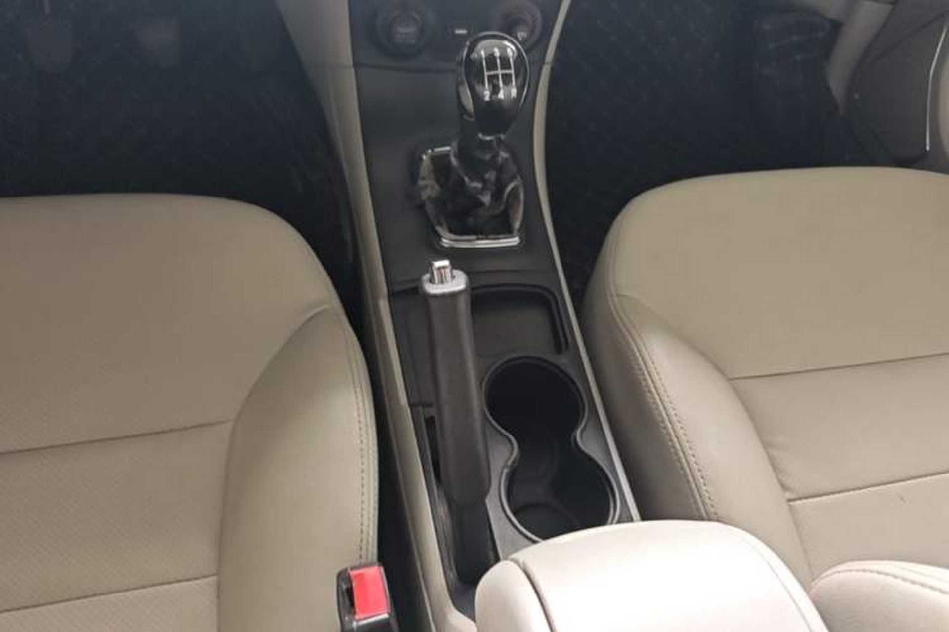 Used Geely Auto Vision 2015 1.5L Manual Elite Model Gear Lever