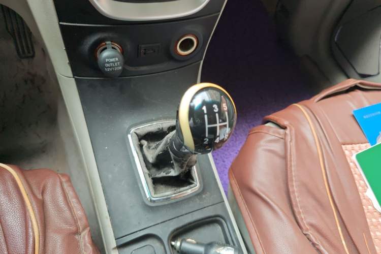 Used Geely Auto Vision 2015 1.5L Manual Happiness Edition Gear Lever