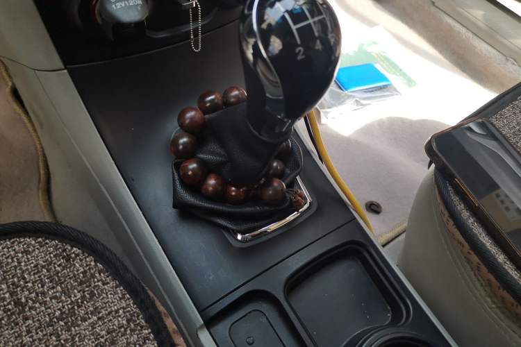 Used Geely Auto Vision 2015 1.5L Manual Elite Model Gear Lever