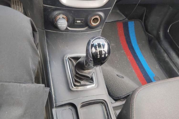 Used Geely Auto Vision 2015 1.5L Manual Happiness Edition Gear Lever