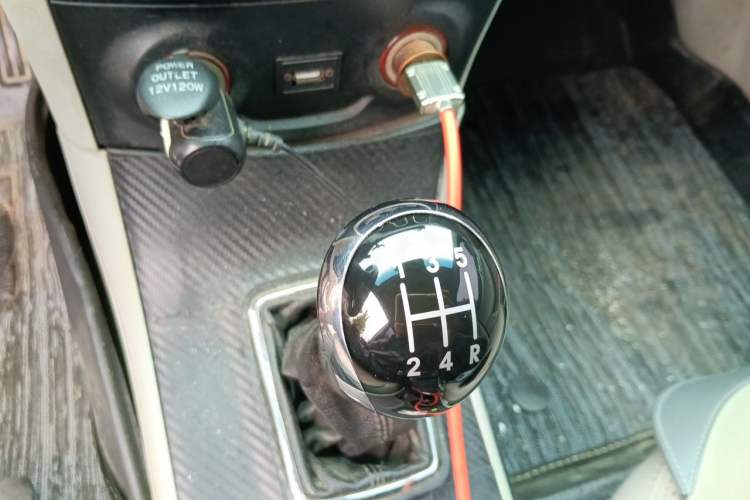 Used Geely Auto Vision 2015 1.5L Manual Elite Model Gear Lever